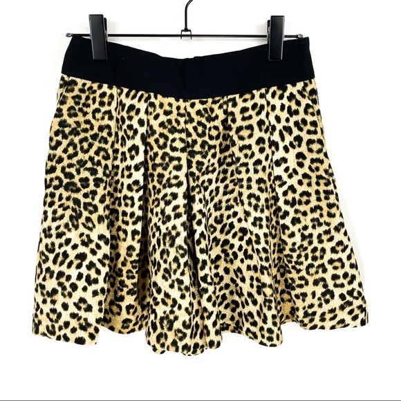 ZARA Leopard Print Hi Waist Bermuda Shorts - Picture 2 of 5